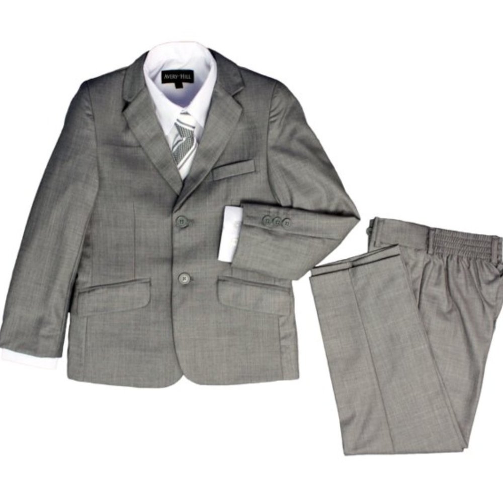 Formal Gray 5 Piece Suit With Shirt, Vest, and Tie